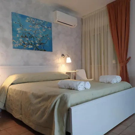 Relais Il Giardino Fra Gli Ulivi - Oasi Panoramica Vista Mare Farm stay