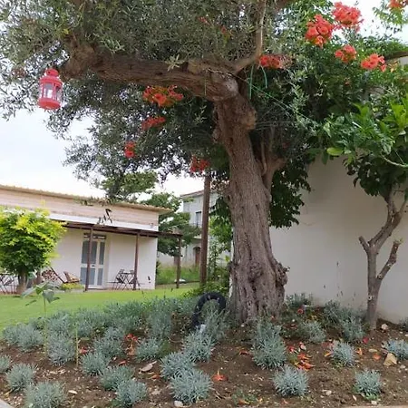 Bauernhof Relais Il Giardino Fra Gli Ulivi - Oasi Panoramica Vista Mare *